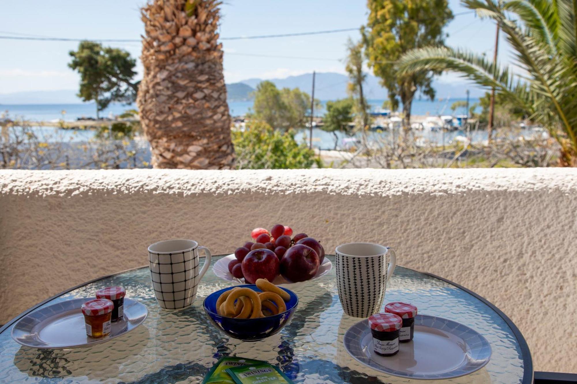 Stefanie Studios Aegina Esterno foto
