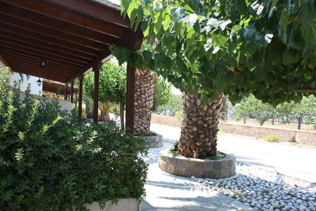 Stefanie Studios Aegina Esterno foto